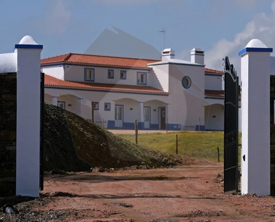 Quinta T8 para Venda em Terena (São Pedro) Foto 1