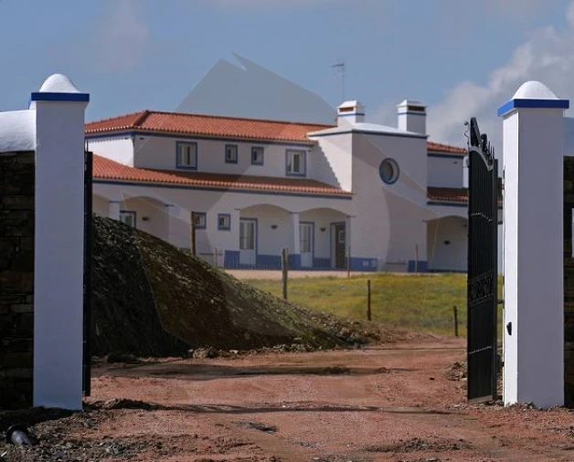 Quinta T8 para Venda em Terena (São Pedro)