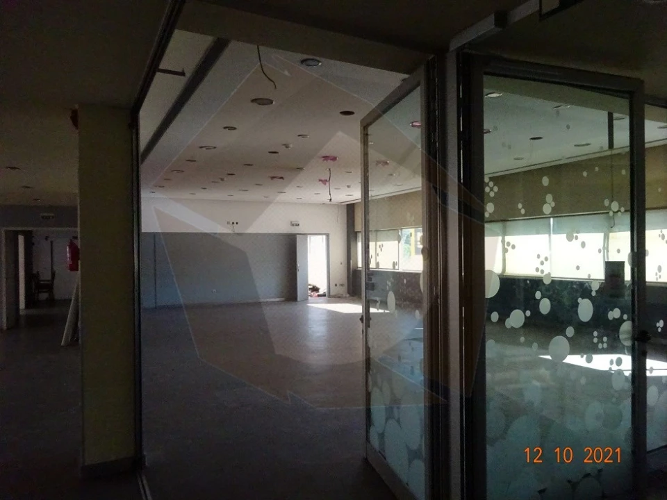 Loja para Arrendamento em Castêlo da Maia Foto 4