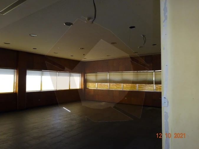 Loja para Arrendamento em Castêlo da Maia Foto 3