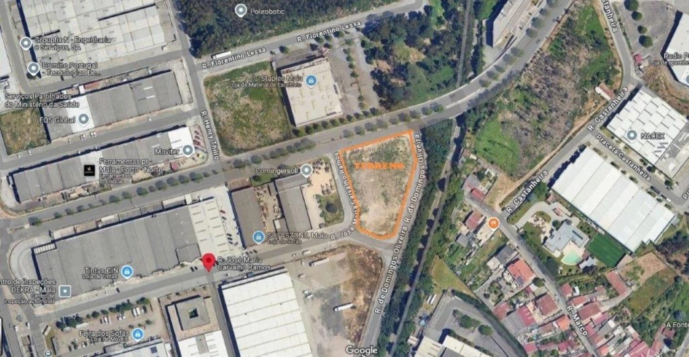Terreno Comércio / Armazém para Venda em Cidade da Maia Foto 4