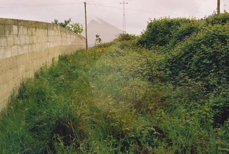 Terreno Comércio / Armazém para Venda em Lamelas e Guimarei Foto 3