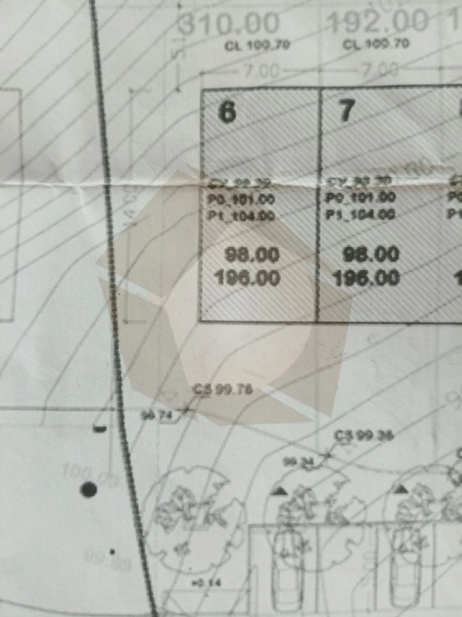 Terreno para Venda em Castêlo da Maia Foto 2