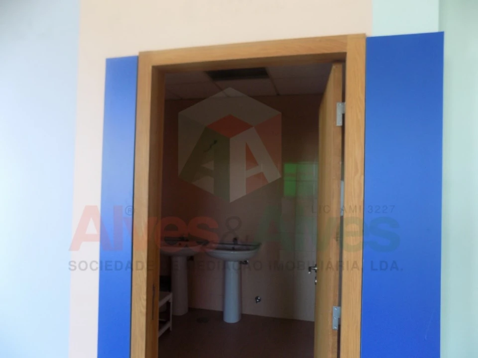 Negócio para Venda em Mindelo Foto 18