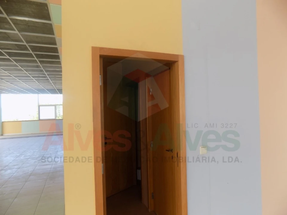 Negócio para Venda em Mindelo Foto 19