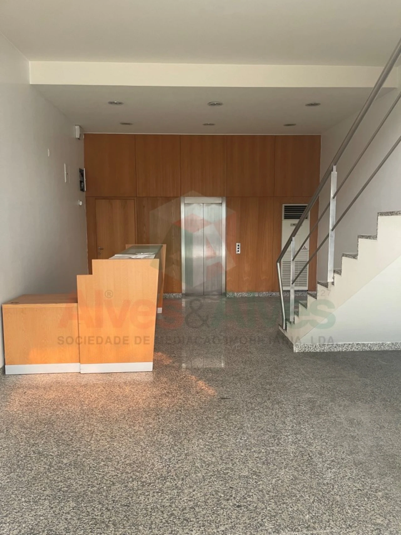 Negócio para Venda em Mindelo Foto 22