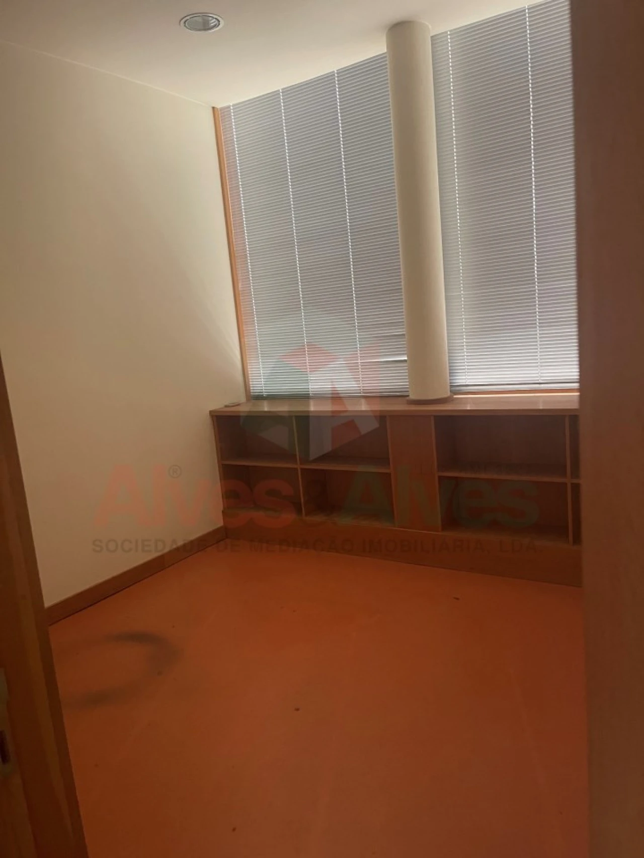 Negócio para Venda em Mindelo Foto 28