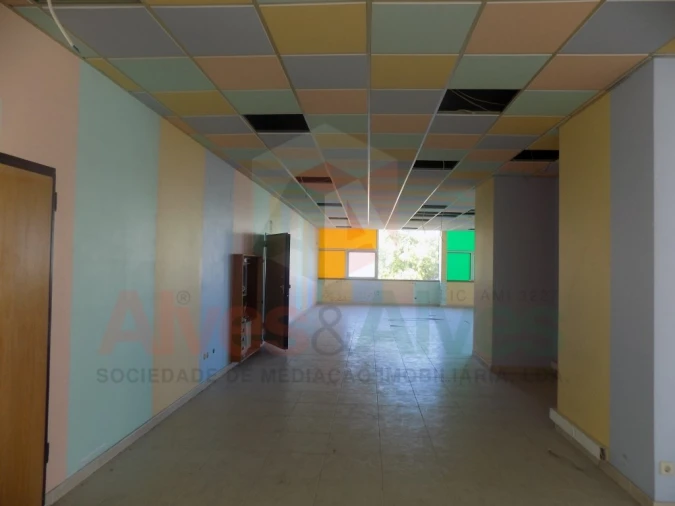 Negócio para Venda em Mindelo Foto 3