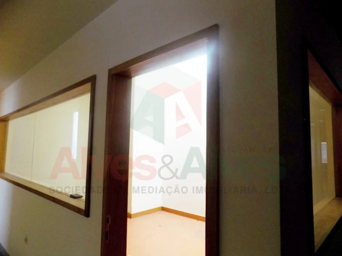 Negócio para Venda em Mindelo Foto 9