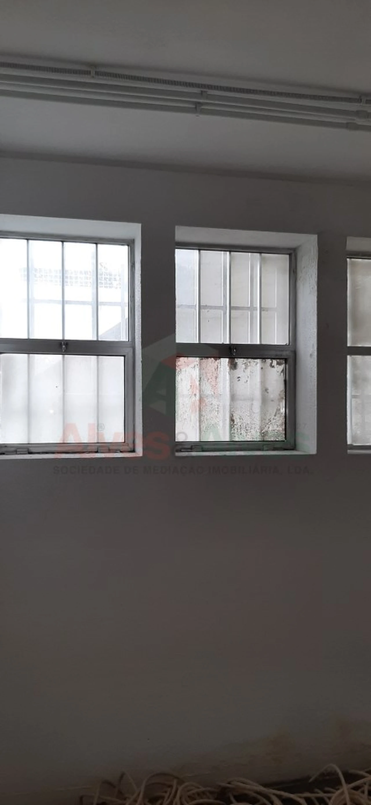 Loja para Venda em Lordelo do Ouro e Massarelos Foto 10