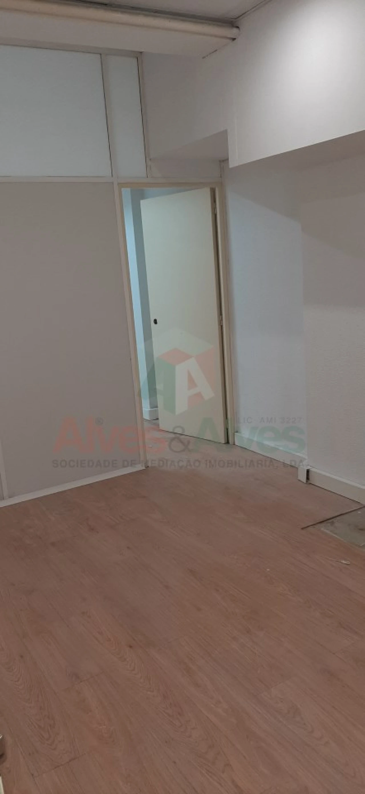 Loja para Venda em Lordelo do Ouro e Massarelos Foto 12