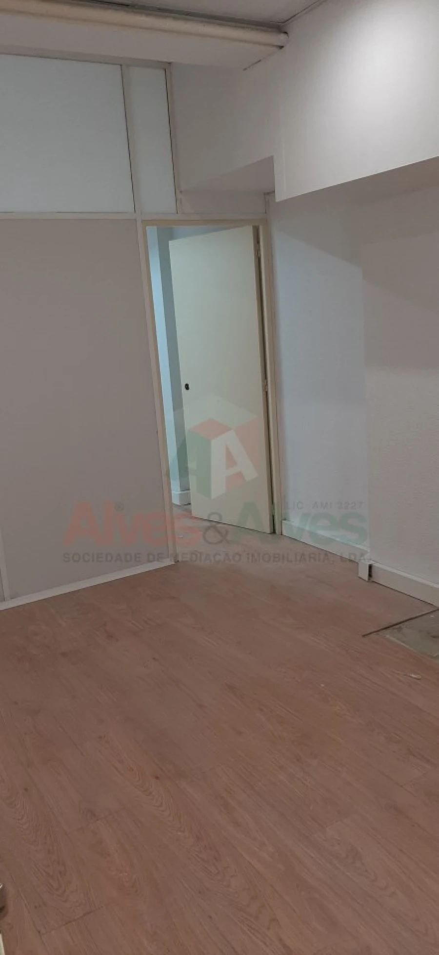 Loja para Venda em Lordelo do Ouro e Massarelos Foto 12