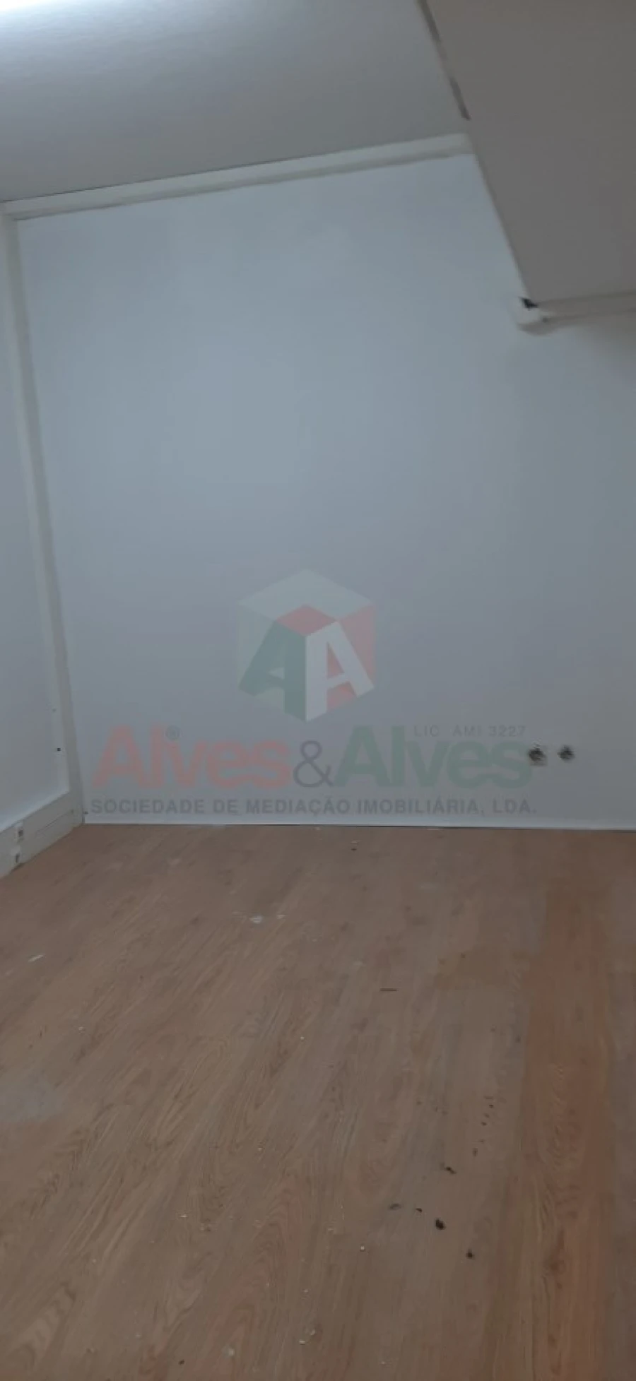 Loja para Venda em Lordelo do Ouro e Massarelos Foto 13