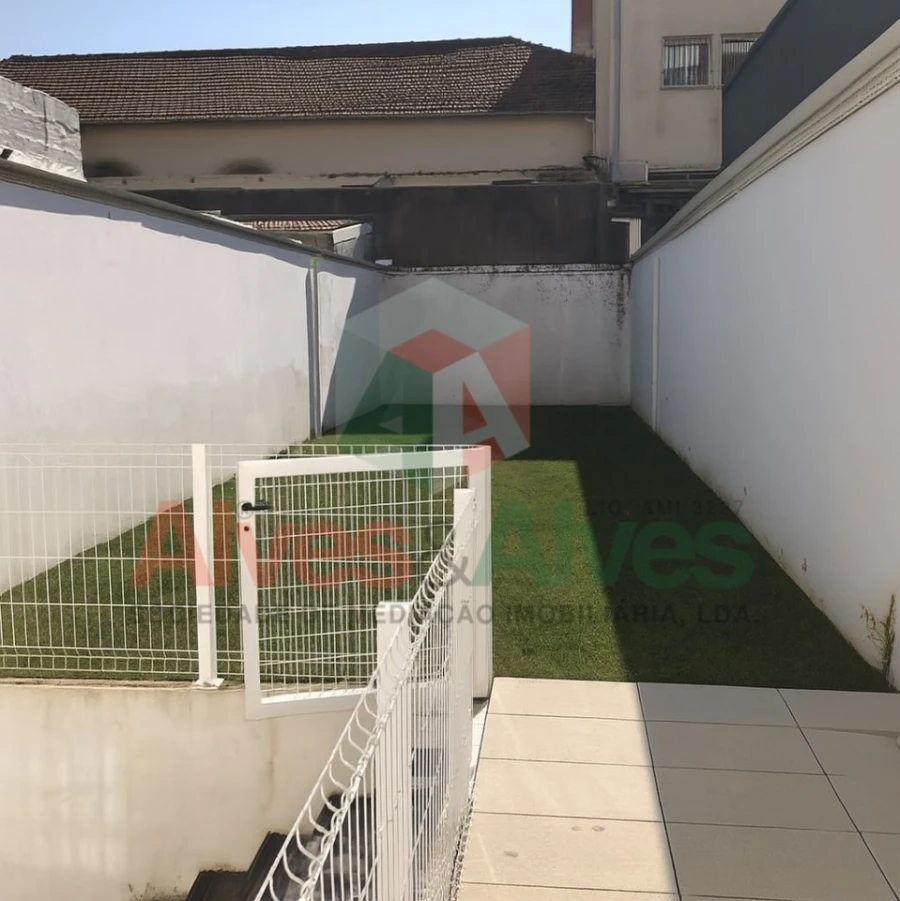 Loja para Venda em Lordelo do Ouro e Massarelos Foto 4