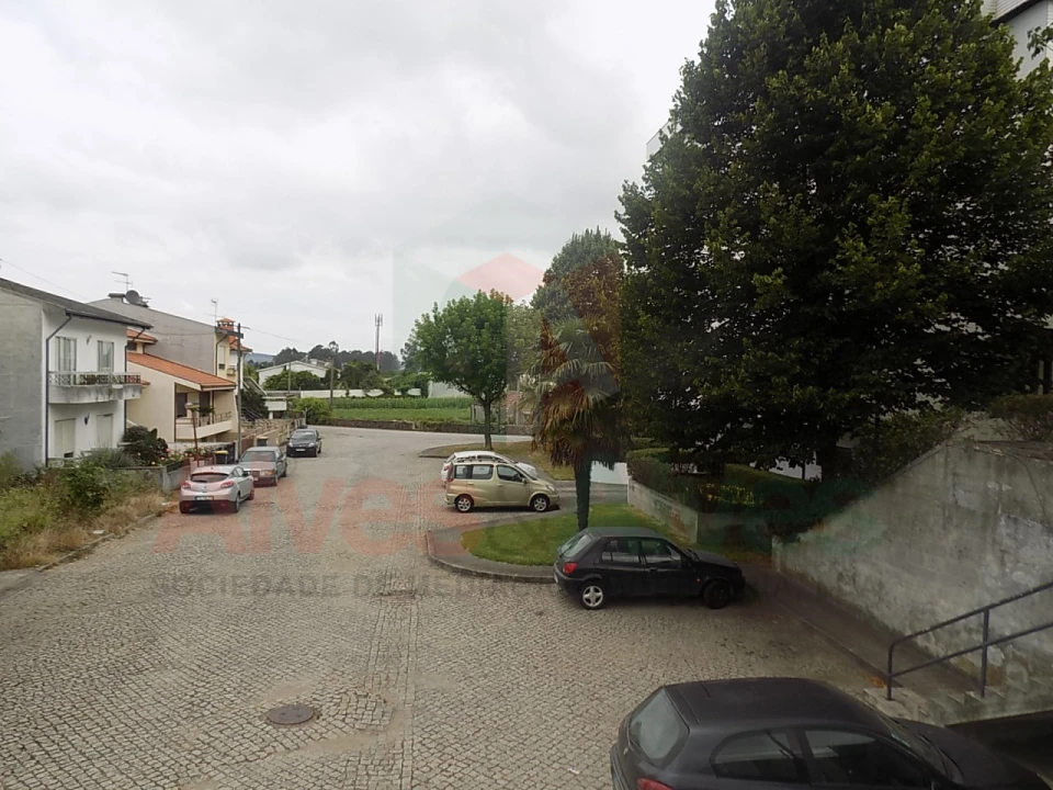 Terreno para Venda em Folgosa Foto 5