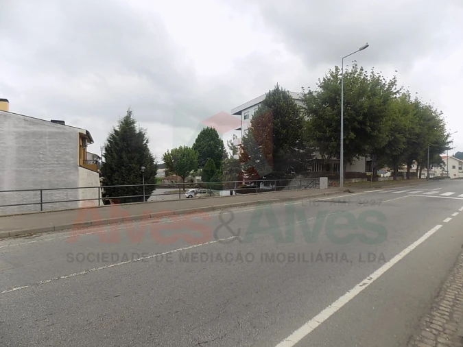 Terreno para Venda em Folgosa Foto 11