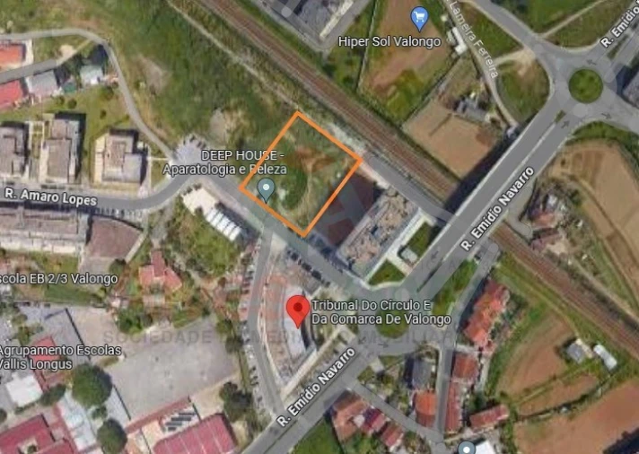 Terreno para Venda em Lordelo Foto 1