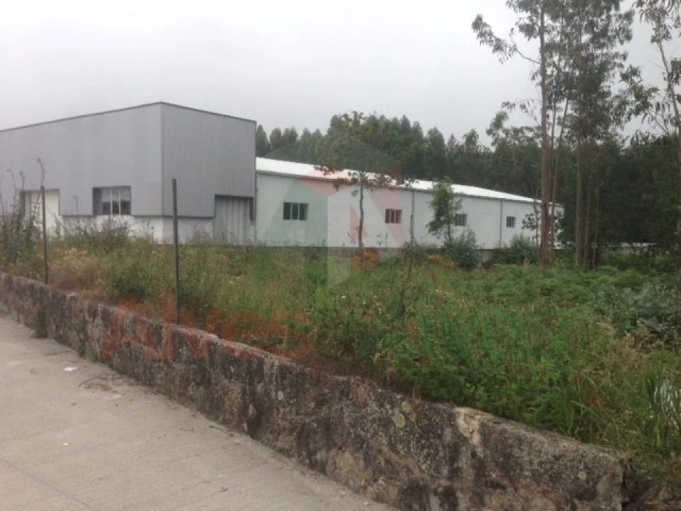 Terreno para Venda em Castêlo da Maia Foto 8