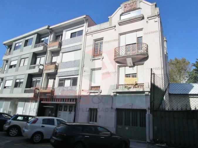 Prédio para Venda em Paranhos Foto 3