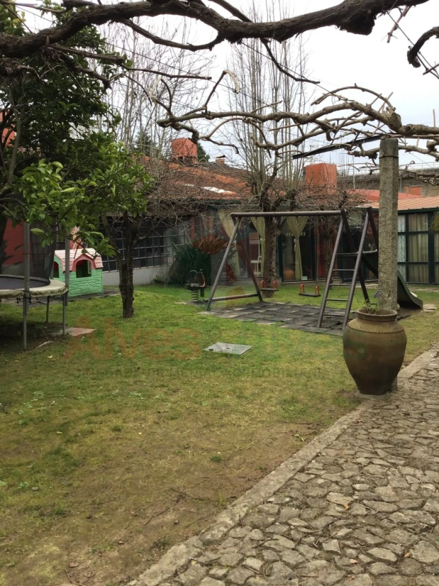 Quinta para Venda em Cidade da Maia Foto 2