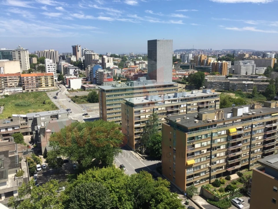 Apartamento T3 para Venda em Ramalde Foto 1