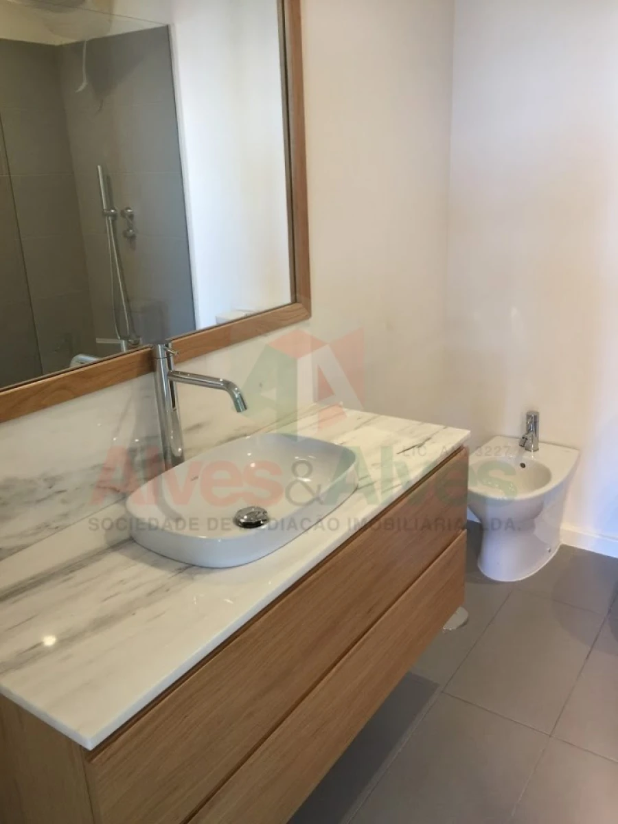 Apartamento T3 para Venda em Ramalde Foto 10