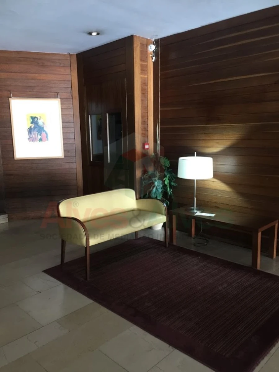Apartamento T3 para Venda em Ramalde Foto 13