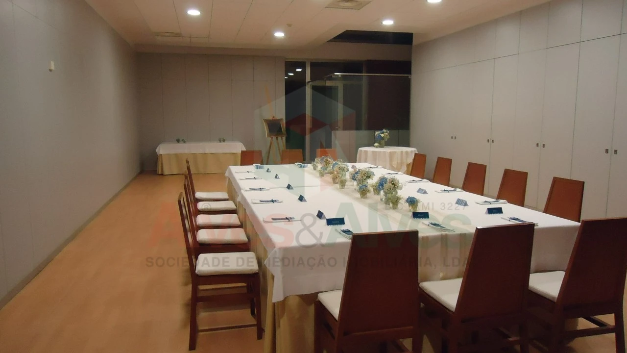 Negócio para Venda em Castêlo da Maia Foto 58