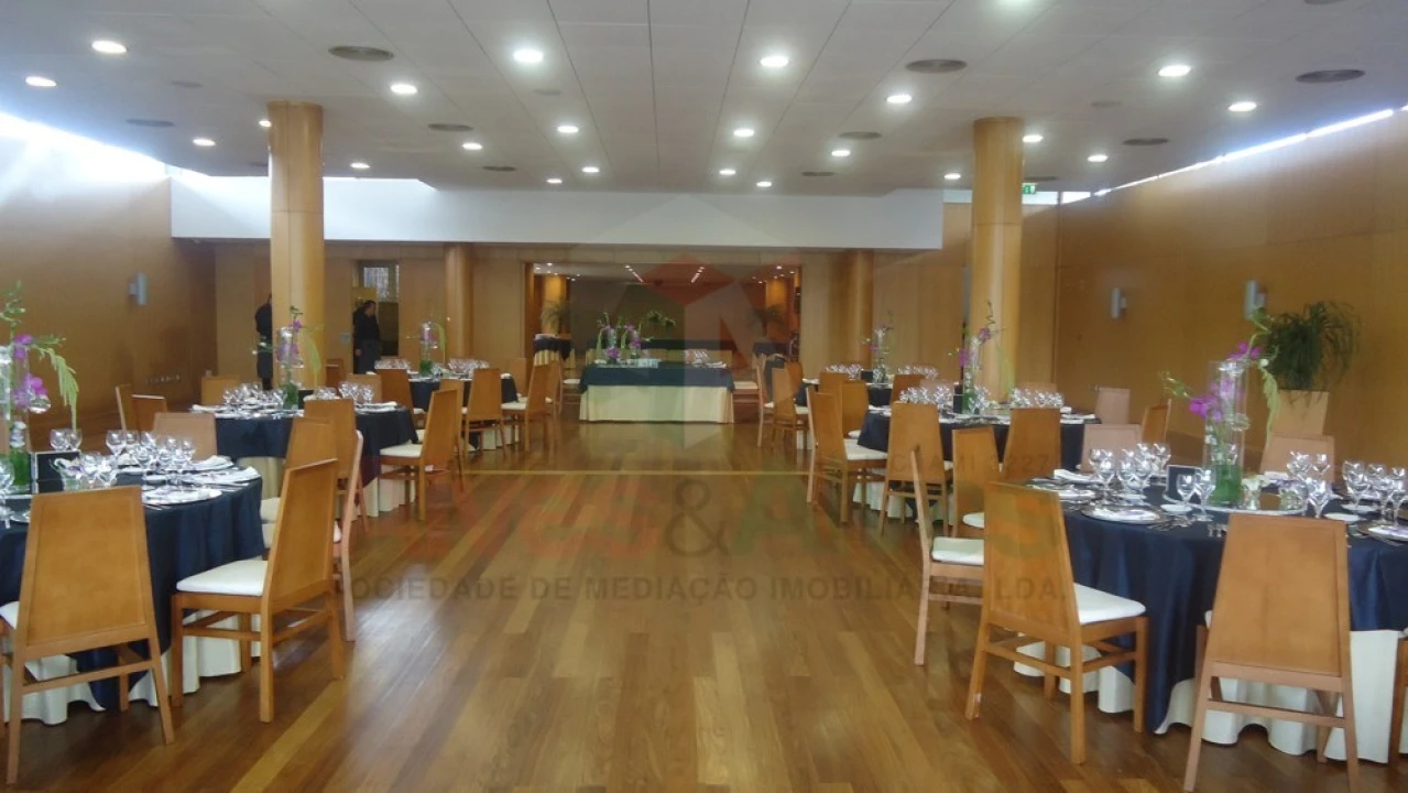 Negócio para Venda em Castêlo da Maia Foto 59