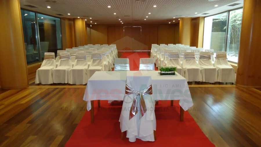 Negócio para Venda em Castêlo da Maia Foto 52