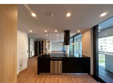 Apartamento T3 para Venda em Cedofeita, Santo Ildefonso, Sé, Miragaia, São Nicolau e Vitória