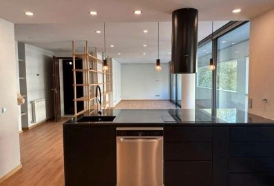 Apartamento T3 para Venda em Cedofeita, Santo Ildefonso, Sé, Miragaia, São Nicolau e Vitória