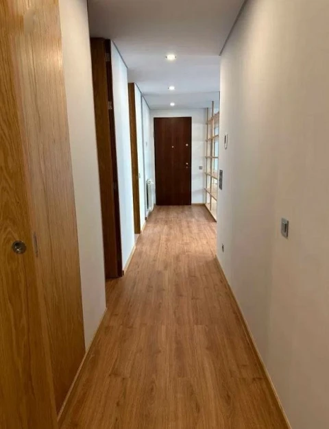 Apartamento T3 para Venda em Cedofeita, Santo Ildefonso, Sé, Miragaia, São Nicolau e Vitória