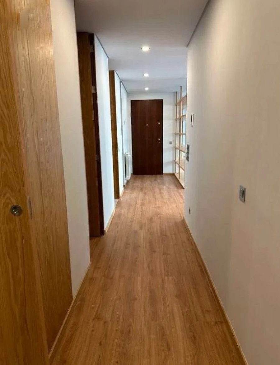 Apartamento T3 para Venda em Cedofeita, Santo Ildefonso, Sé, Miragaia, São Nicolau e Vitória Foto 7