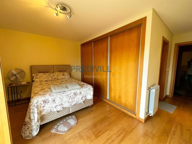 Apartamento T3 para Venda em Mindelo Foto 8