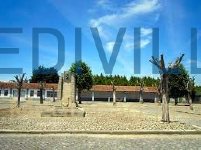 Terreno para Venda em Vilar e Mosteiró Foto 5