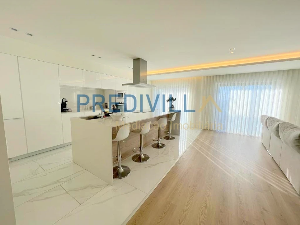 Apartamento T3 para Venda em Vila do Conde Foto 1