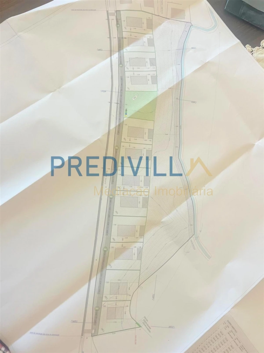 Terreno para Venda em Azurara Foto 15