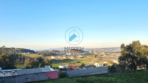 Terreno para Venda em Cibões e Brufe