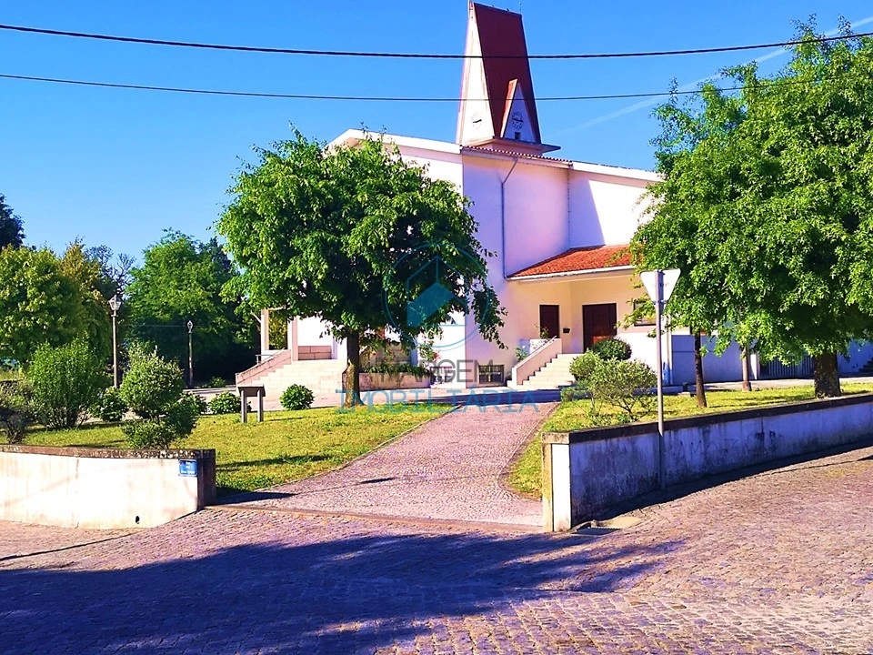 Terreno para Venda em Areias, Sequeirô, Lama e Palmeira Foto 1