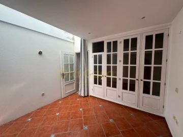 Moradia T1 para Venda em Cedofeita, Santo Ildefonso, Sé, Miragaia, São Nicolau e Vitória