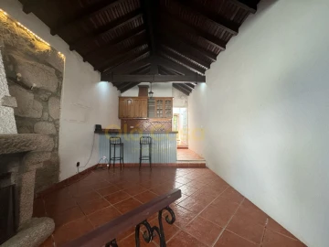 Moradia T1 para Venda em Cedofeita, Santo Ildefonso, Sé, Miragaia, São Nicolau e Vitória