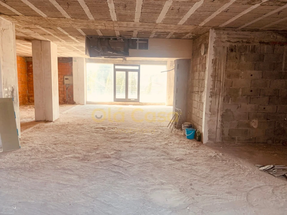 Loja para Arrendamento em Mafamude e Vilar do Paraíso Foto 9