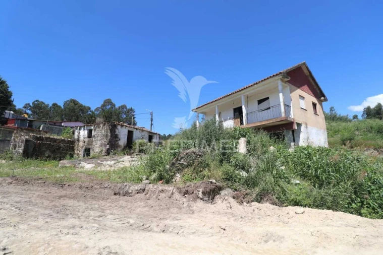 Moradia T3 para Venda em Sabariz Foto 14