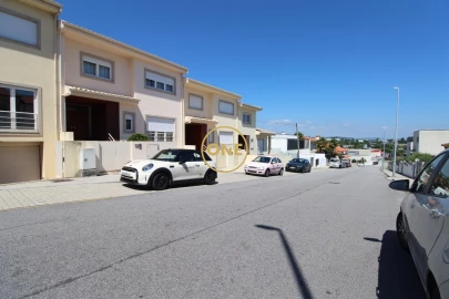 Moradia T4 para Venda em Vila Nova de Famalicão e Calendário