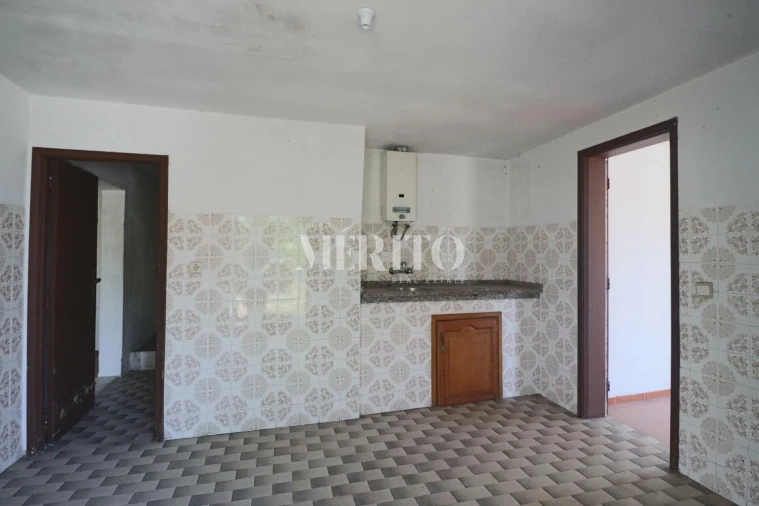 Moradia T2 para Venda em Abação e Gémeos Foto 19