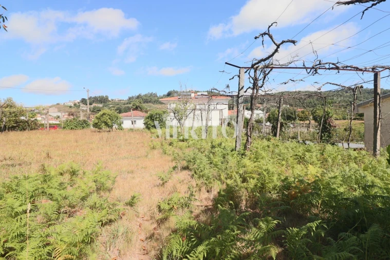 Moradia T2 para Venda em Abação e Gémeos Foto 10