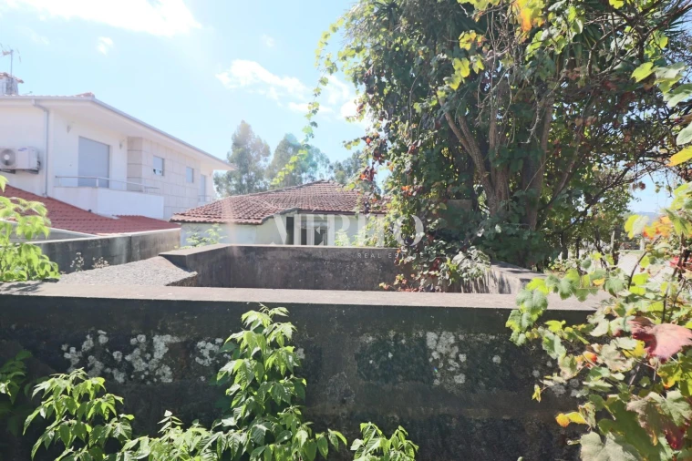 Moradia T2 para Venda em Abação e Gémeos Foto 23