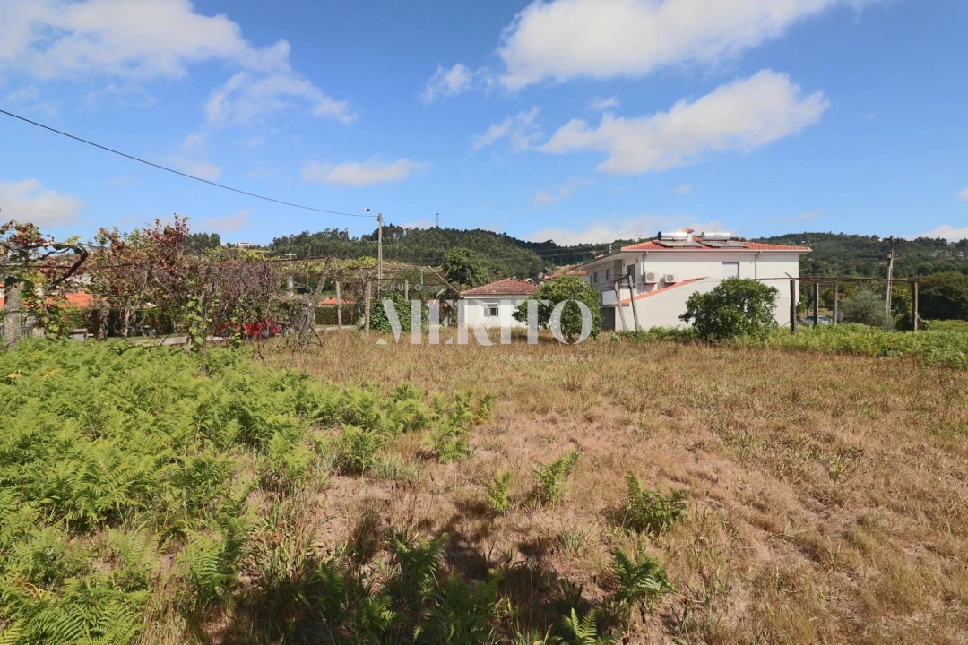 Moradia T2 para Venda em Abação e Gémeos Foto 9