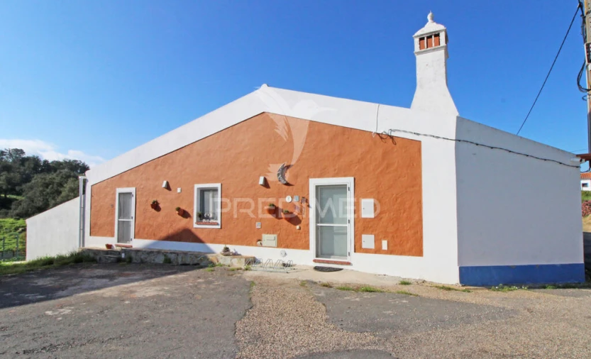 Moradia T3 para Venda em Vale de Santiago Foto 2